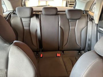MYAUTOCENTER – Gebraucht- und Jahreswagen mit Werkstattservice in Pfaffenhofen Audi A3 Sportback ambition quattro *TÜV*LED*