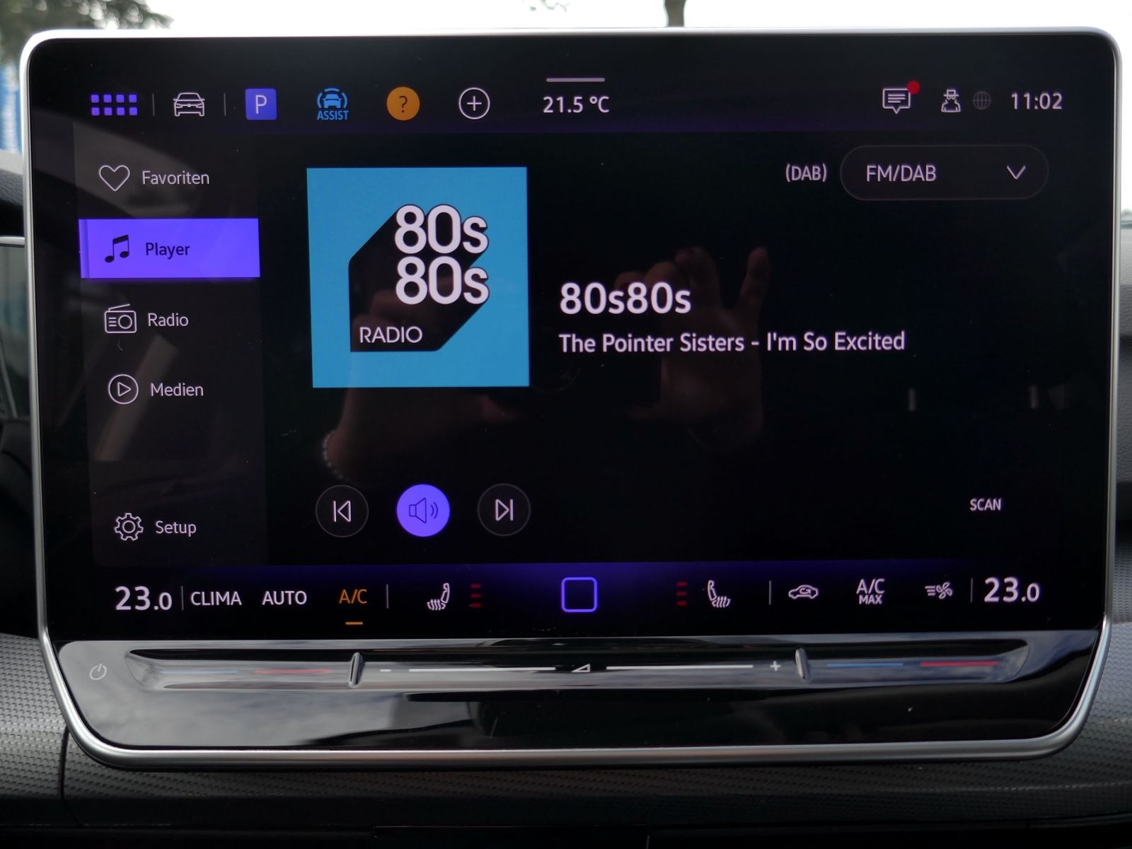 Fahrzeugabbildung Volkswagen Golf VIII Style 1.5 eTSI DSG | LED RFK ACC Navi