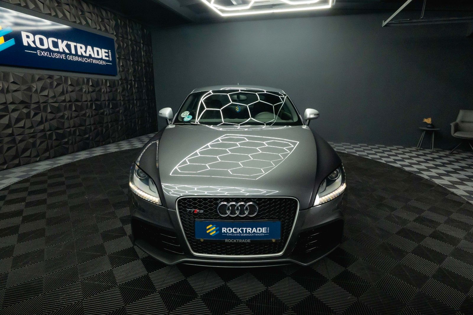 Fahrzeugabbildung Audi 2.5 TFSI TT RS Coupe quattro 6-Gang *Bi-Xenon*