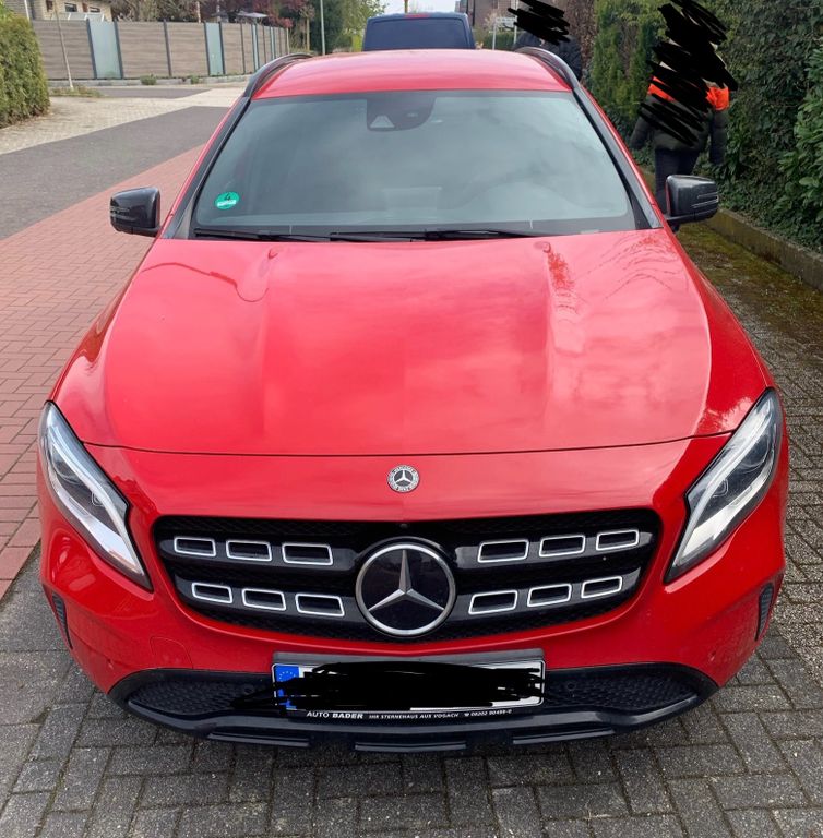 Image of Mercedes-Benz GLA 180