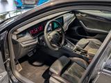 Skoda Octavia Combi 2.0 TSI DSG RS Plus AHK Standhzg - Skoda Octavia mit Schiebedach