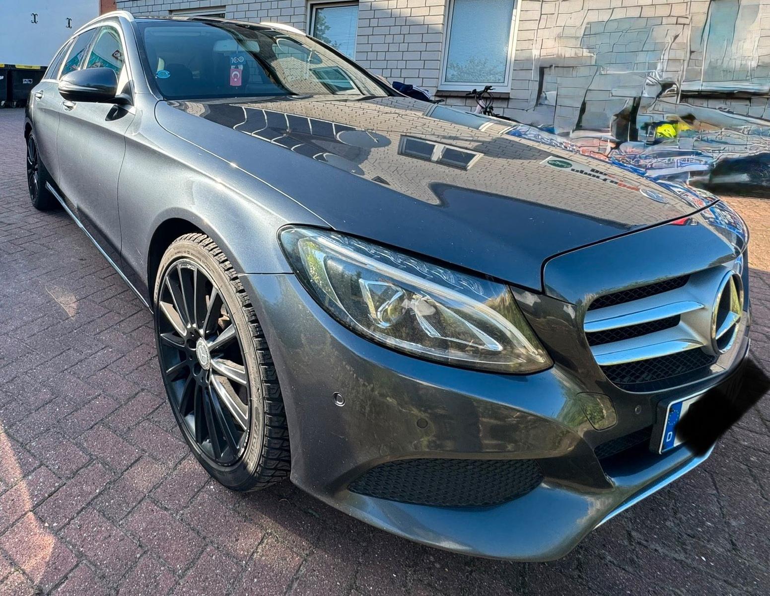 Mercedes-Benz C 220