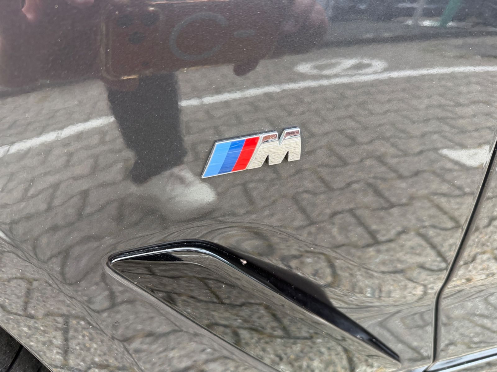 Fahrzeugabbildung BMW 520d Touring M SPORT LASER HUD KAMERA AHK LEDER
