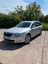 Skoda Superb 1.8 TSI - Skoda Superb aus 2010: Kombi
