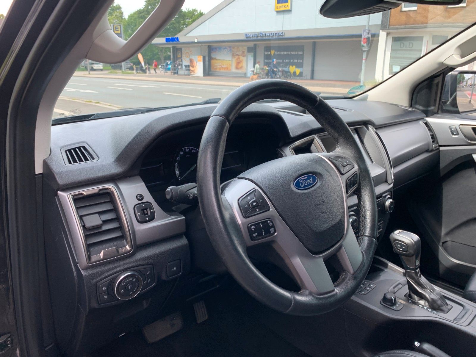 Ford Ranger Limited Doppelkabine 4x4 foto 15