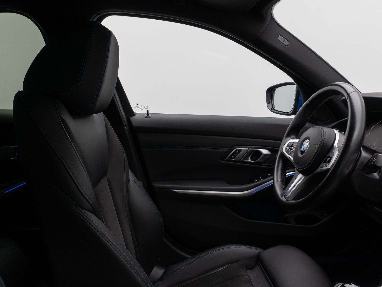 Fahrzeugabbildung BMW 330d M Sport HiFi DAB Stop&Go Fernlichtassist