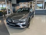 Mercedes-Benz C 180d 9G NAVI+LED+18Zo AMG LM+ - mit Diesel-Antrieb: Limousine, 1.9