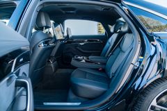 AUDI A8 50TDI LANG/ STANDHZG./ 21"/ S-LINE/ FOND TV AUDI A8 50TDI LANG/ STANDHZG./ 21"/ S-LINE/ FOND TV