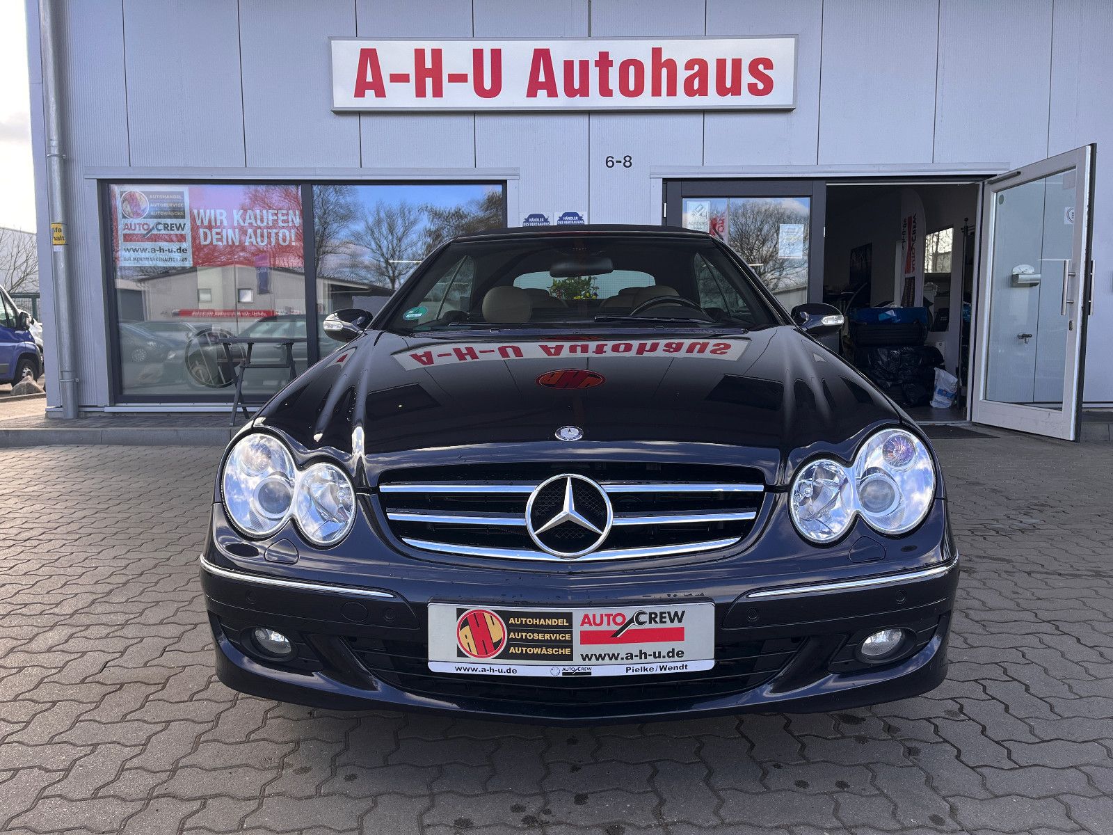 Fahrzeugabbildung Mercedes-Benz CLK 320 CDI Cabrio Automatik Avantgarde
