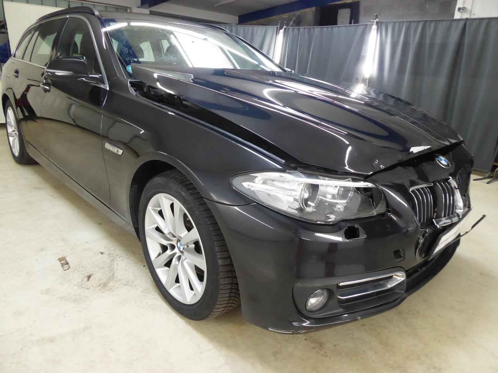 BMW 520 d Touring Luxury Line *Leder*Automatik*AHK*