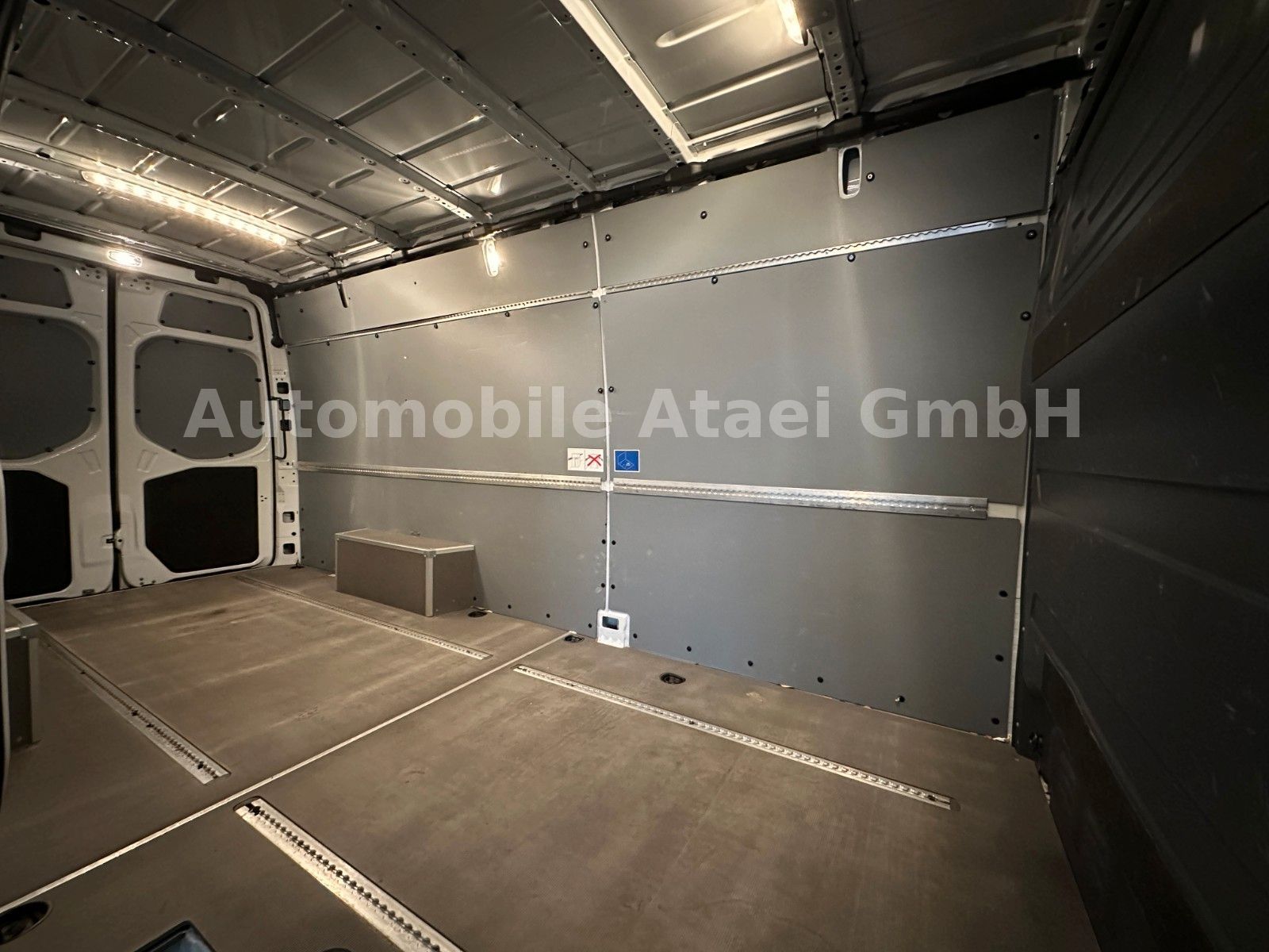 Fahrzeugabbildung Mercedes-Benz Sprinter 317 *MAXI* 360° KAMERA+ NAVI (3983)