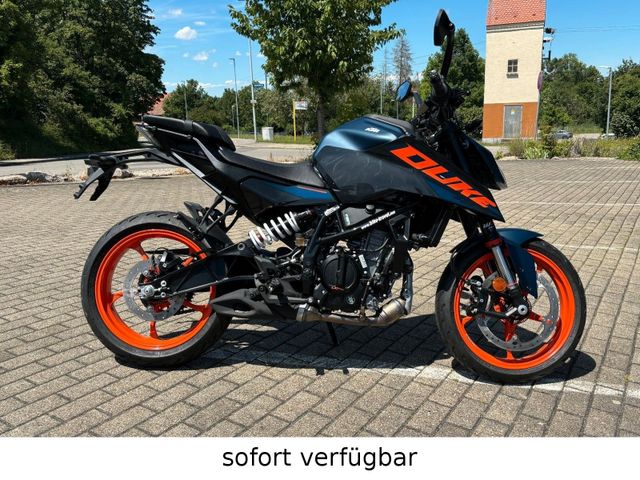 KTM 125 Duke 2024 in beiden Farben