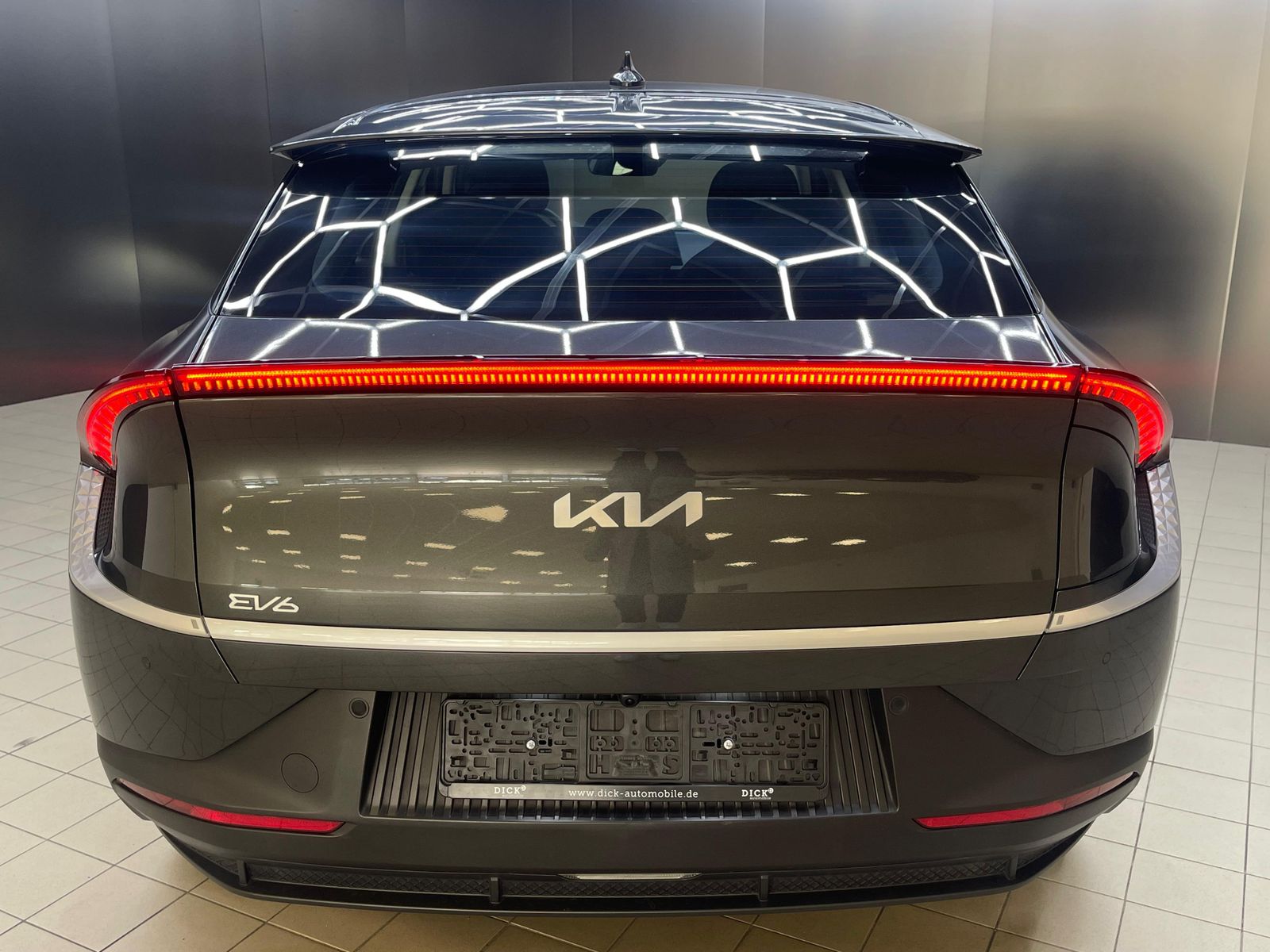 Fahrzeugabbildung Kia EV6 2WD LEDER+NAVI+LED+SITHZ+KAMERA+ACC+DAB+WP+