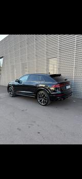 Audi RSQ8 305KMH,B&O,Keramik,Pano,Massage,8fach,HUD