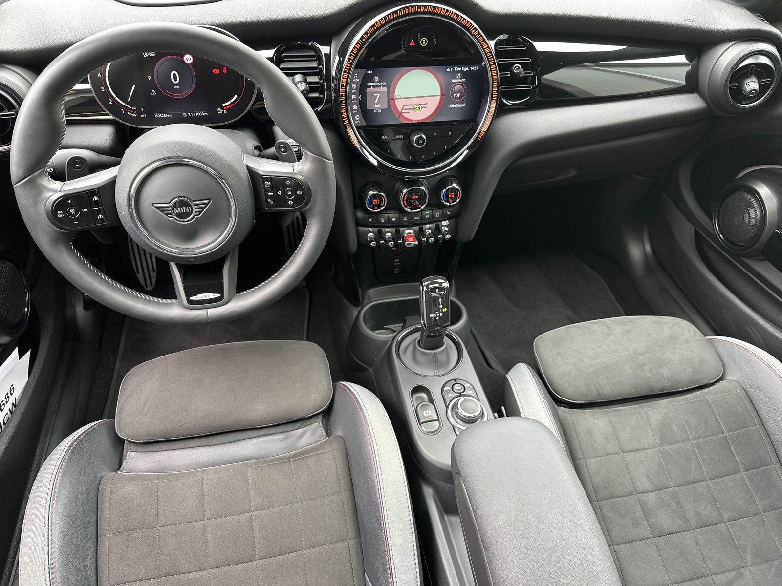 Fahrzeugabbildung MINI John Cooper Works NAV+LED+ACC+KAMERA+PANO+HUD+VC