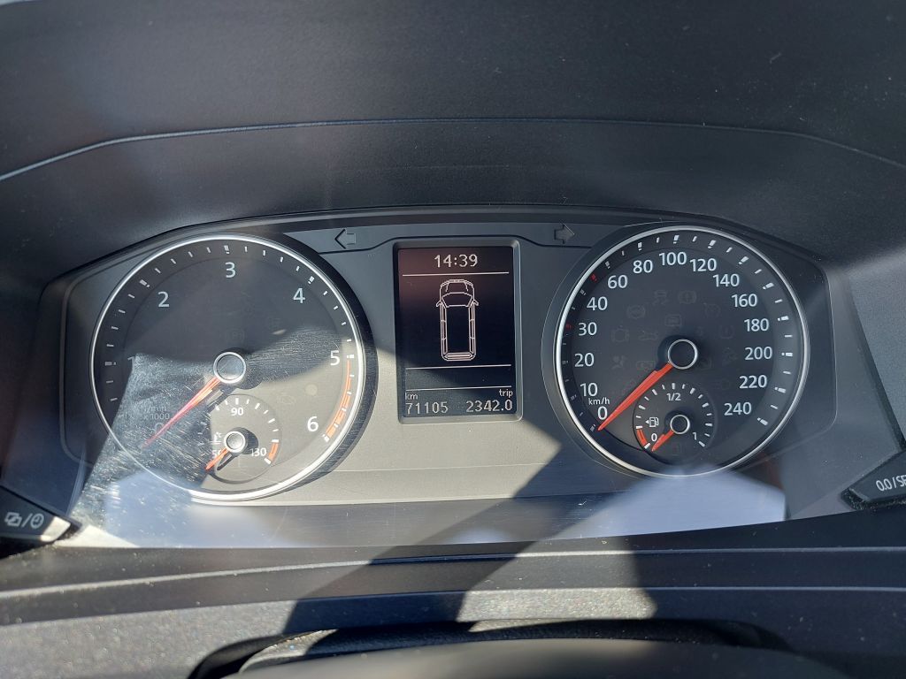 Volkswagen Multivan Kurz Trendline foto 9