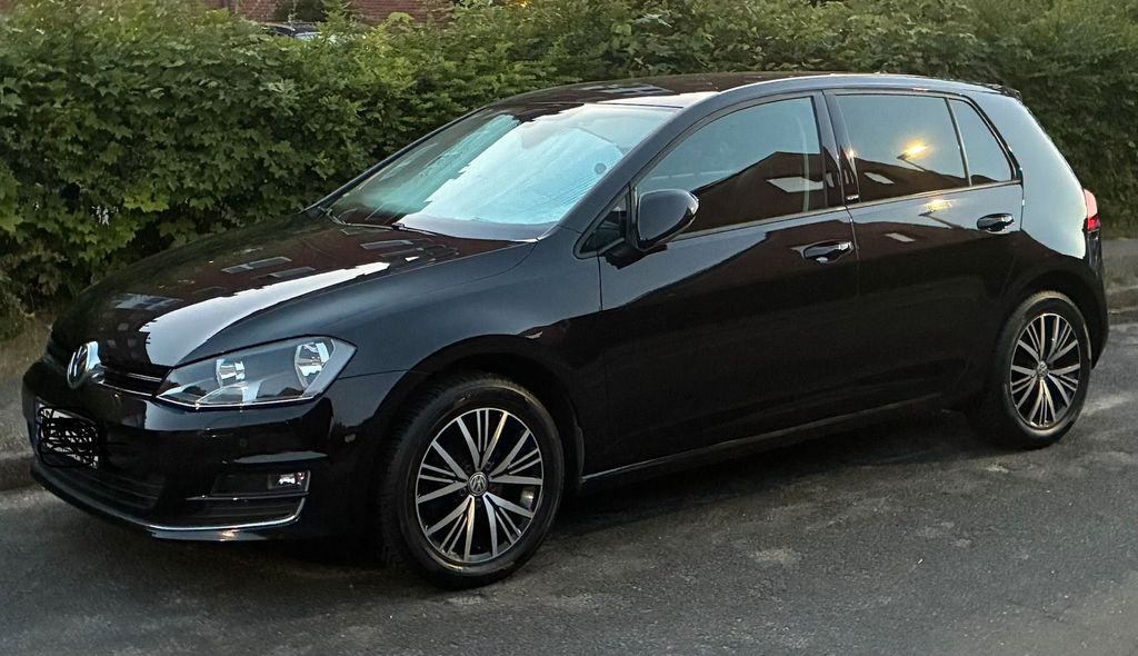 Image of Volkswagen Golf