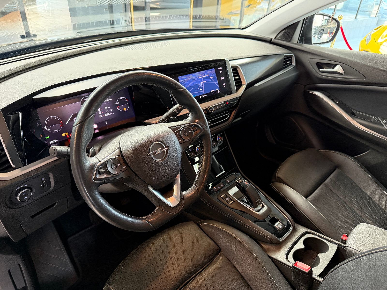 Fahrzeugabbildung Opel Grandland Ultimate/LEDER/KAMERA/ASSISTANC/LED/DI