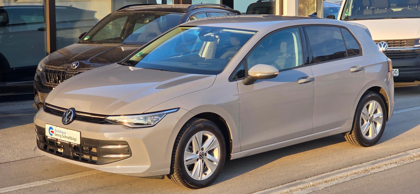 Volkswagen Golf VIII LIFE 1.5 eTSI OPF 85kW 7DSG IQ.Light