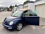 Volkswagen Beetle - Volkswagen Beetle aus 2005: Cabrio