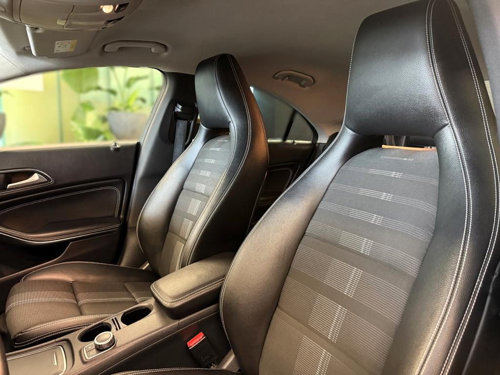 Mercedes-Benz CLA 180