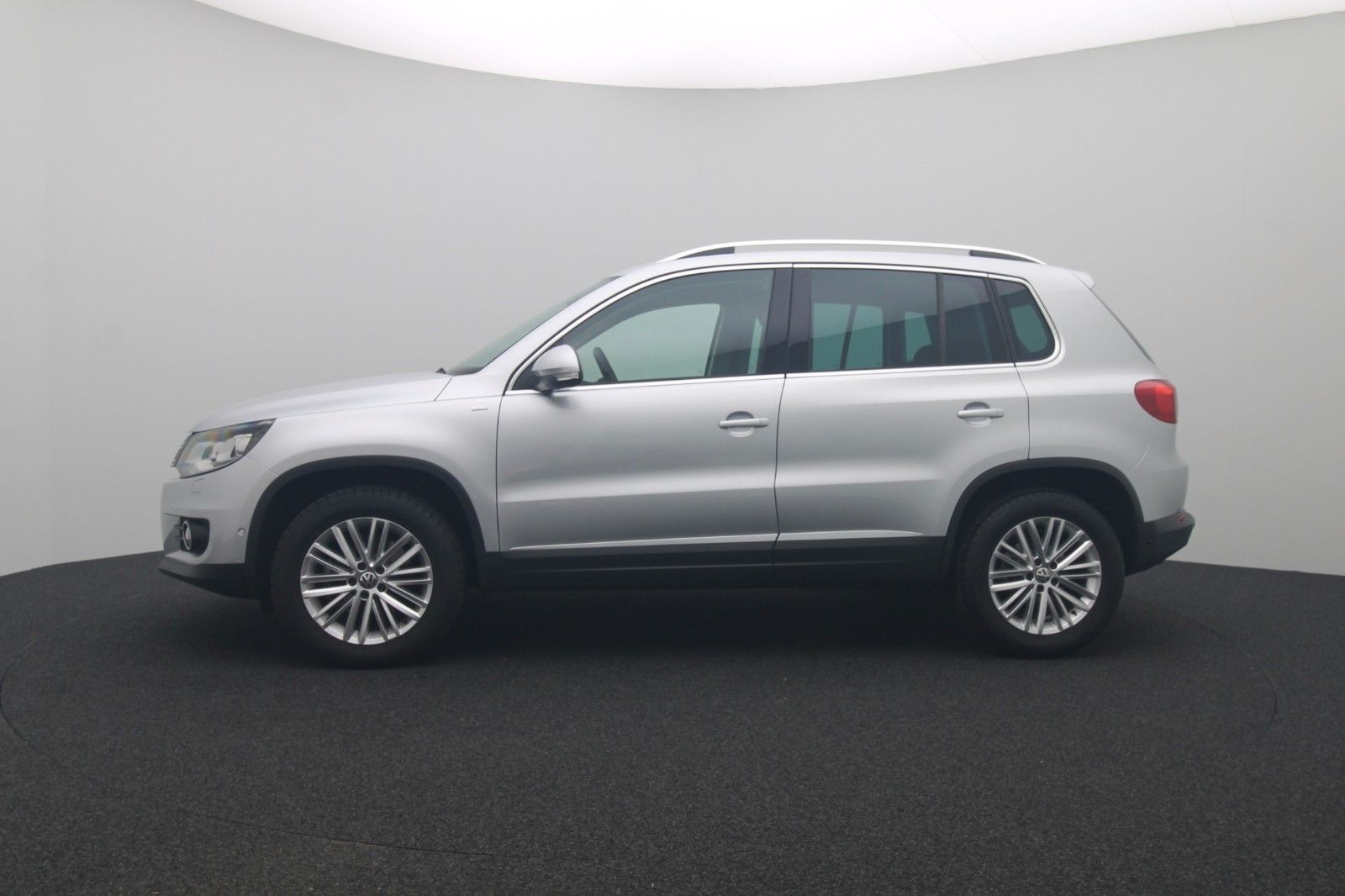 Fahrzeugabbildung Volkswagen Tiguan 1.4 TSI Sport & Style BMT CUP 1.Hand