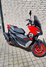 Aprilia SR GT125 - APRILIA SR GT 125