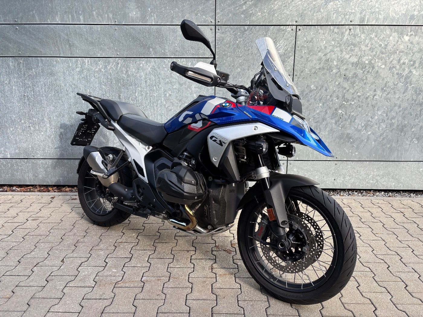 Fahrzeugabbildung BMW R 1300 GS Trophy 4 Pakete Fahrzeughöhenregelung