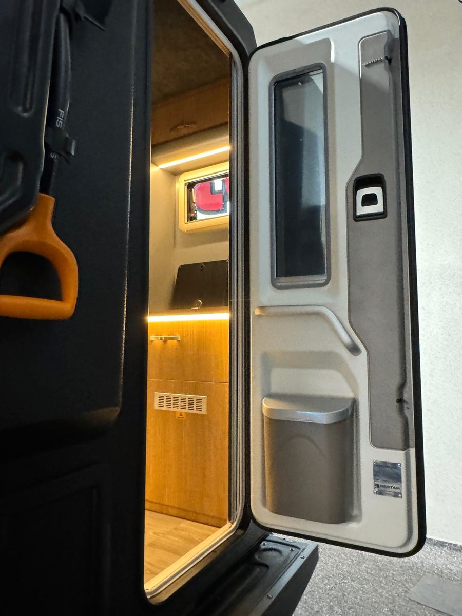 Fahrzeugabbildung Dodge RAM 2500 6.4-V8 LUFTFED. KABINE GLADIATOR XLE