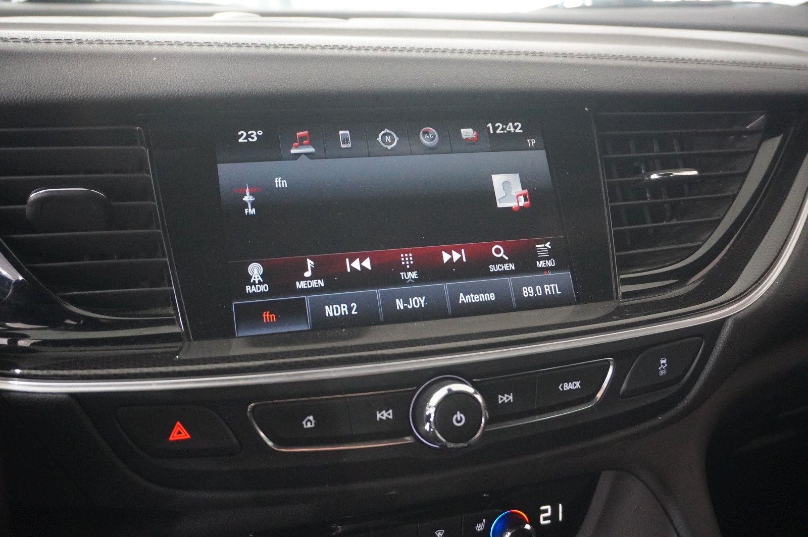 Fahrzeugabbildung Opel Insignia B GS 2.0D DYNAMIC NAVI/LED/KAMERA/AHK