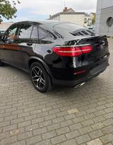Mercedes-Benz GLC 250 4MATIC Coupé Autom. - - Mercedes-Benz GLC 250: Coupe