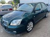 Toyota Avensis 2.0  Executive Liftback - Toyota Avensis Gebrauchtwagen in Berlin