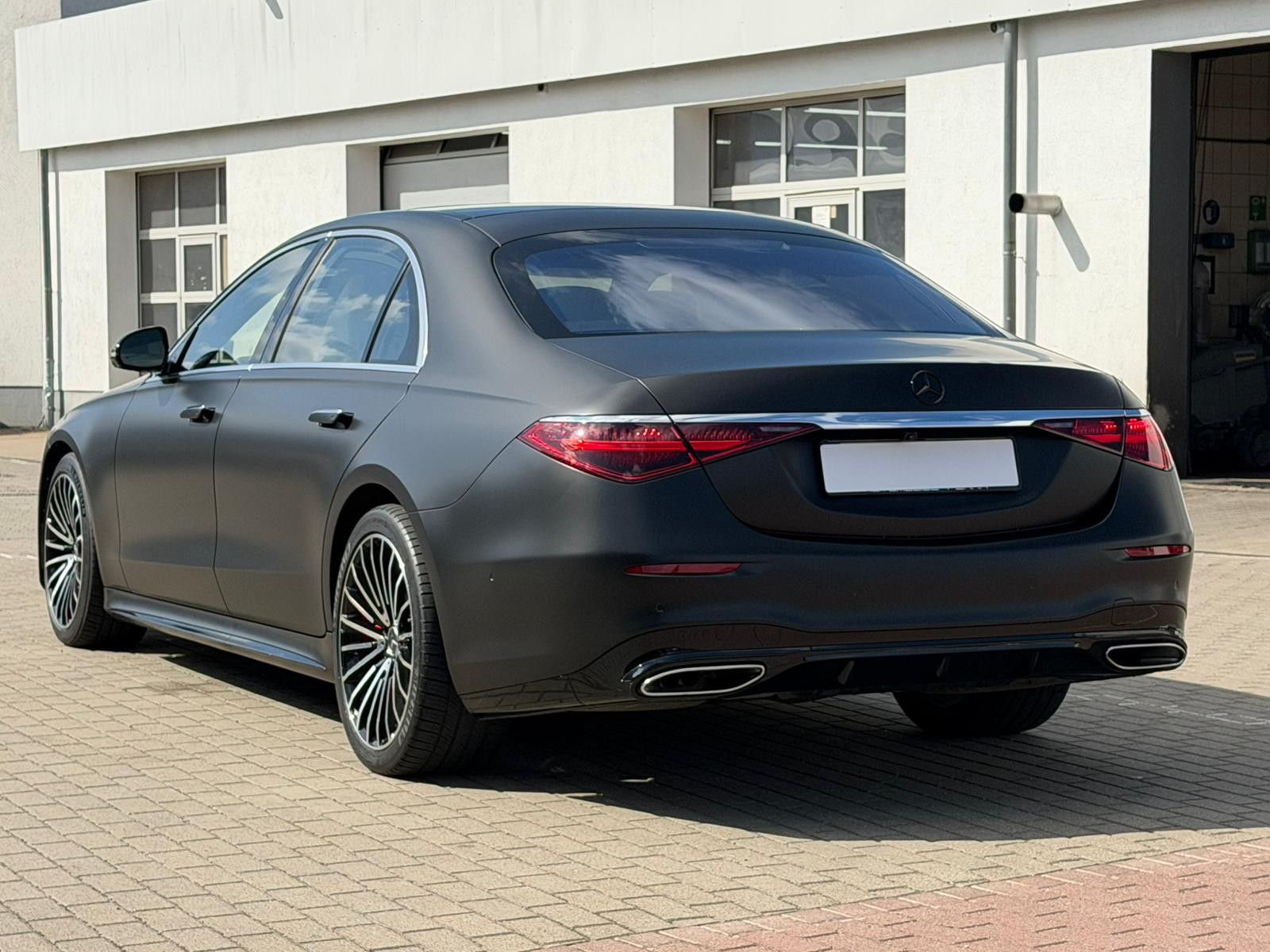 Fahrzeugabbildung Mercedes-Benz S500 4Matic Lang*AMG*LUFT*360*Night-P*
