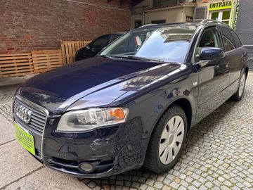 Audi A4 - 1