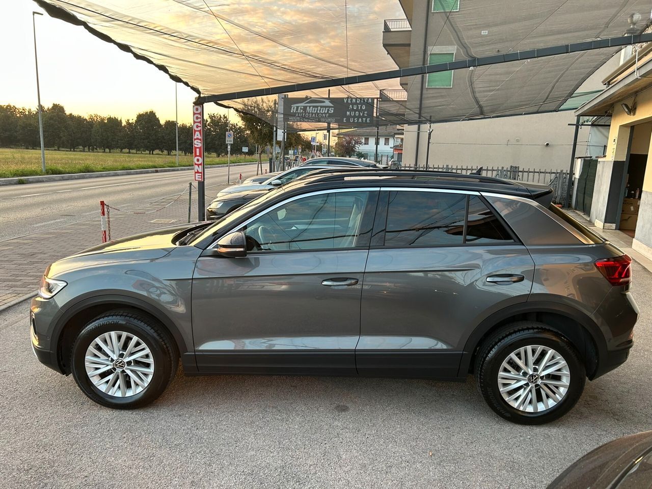 Other Volkswagen T-Roc 1.0 TSI 110CV Life - OK NEOPATE imagem 2