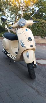 Vespa LX 50 - VESPA BEIGE