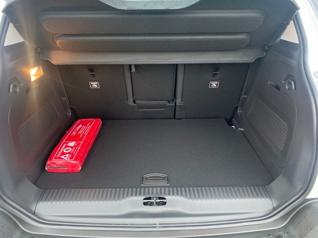 Fahrzeugabbildung Citroën C3 Aircross PureTech 130 Stop & Start EAT6 OPF P