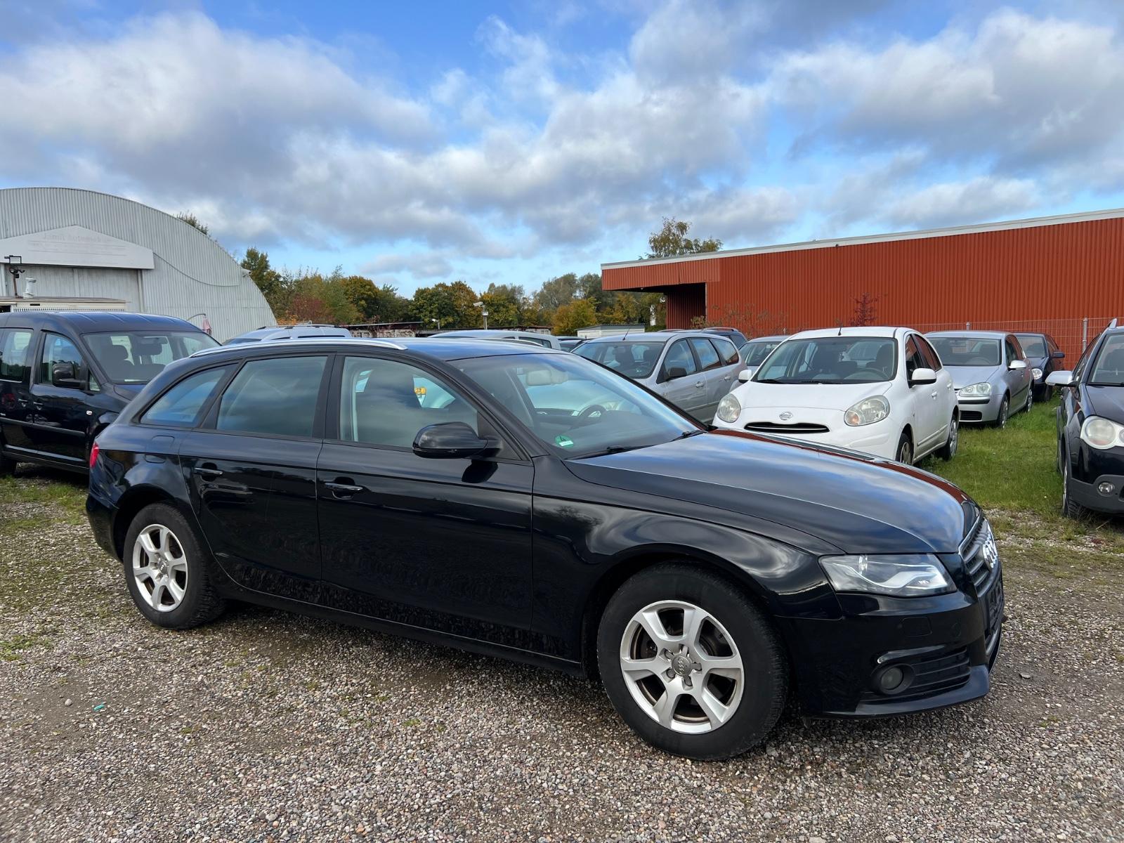 Audi A4 2011 — photo 21