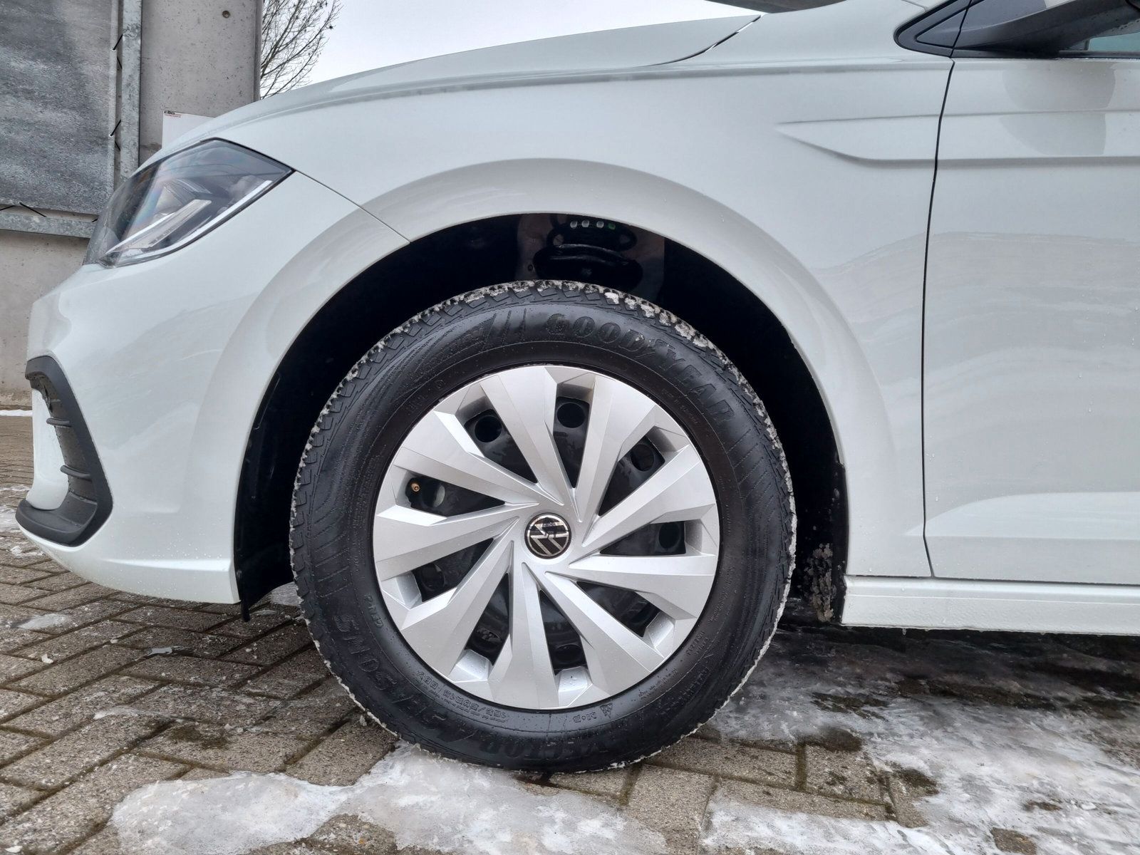 Fahrzeugabbildung Volkswagen Polo 1.0 Life LED DAB PDC