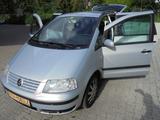 Volkswagen Sharan 2.0 Automatik/ /Benzin/LPG-GAS/7Sitze - gebrauchte VW Sharan aus dem Jahr 2002