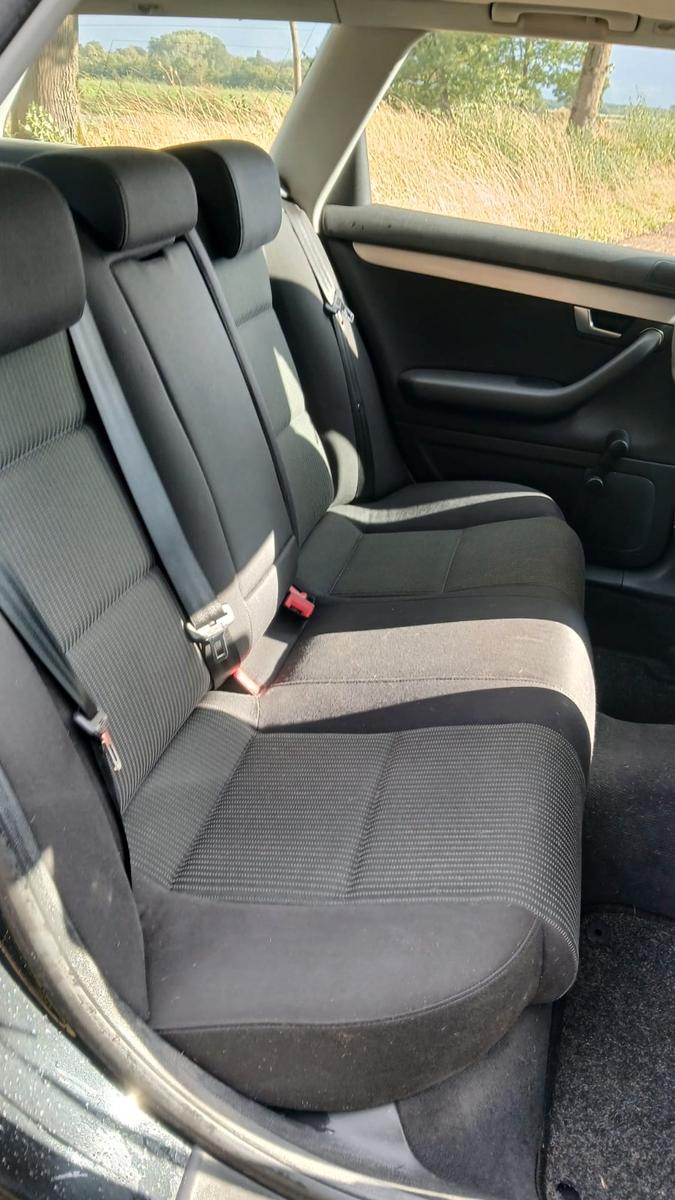 Audi A4 2006 — photo 11