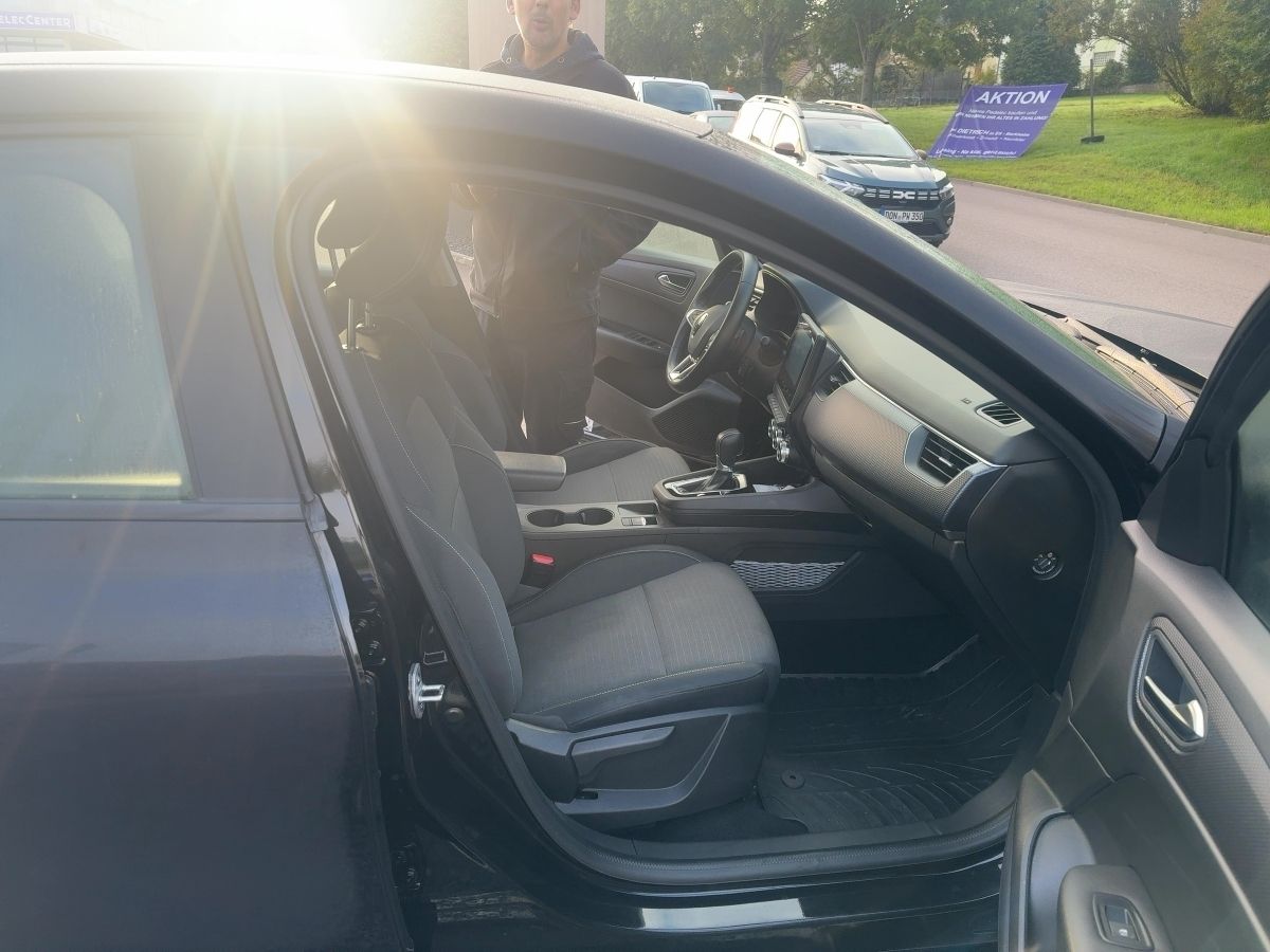 Fahrzeugabbildung Renault Arkana ZEN TCe 140 EDC
