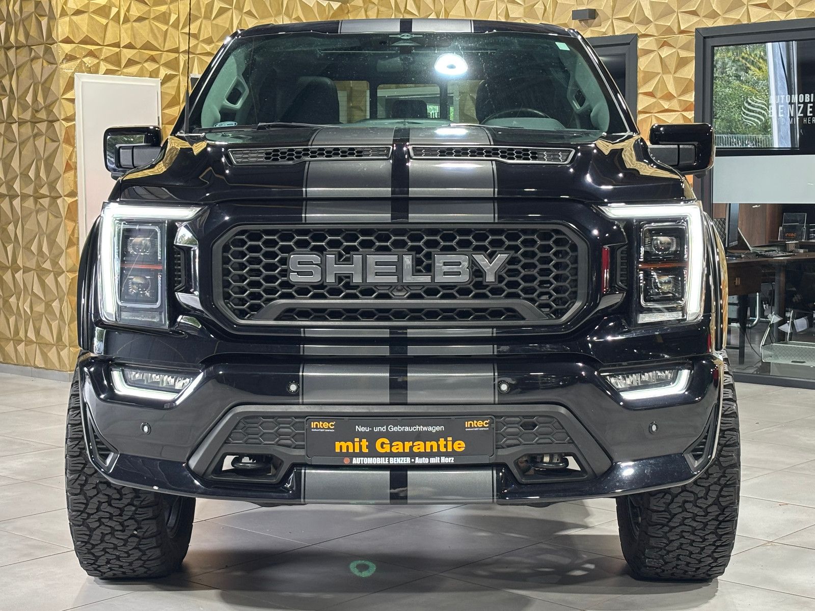 Fahrzeugabbildung Ford F 150 Shelby/785hp supercharger/EU-MODELL/1-HAND