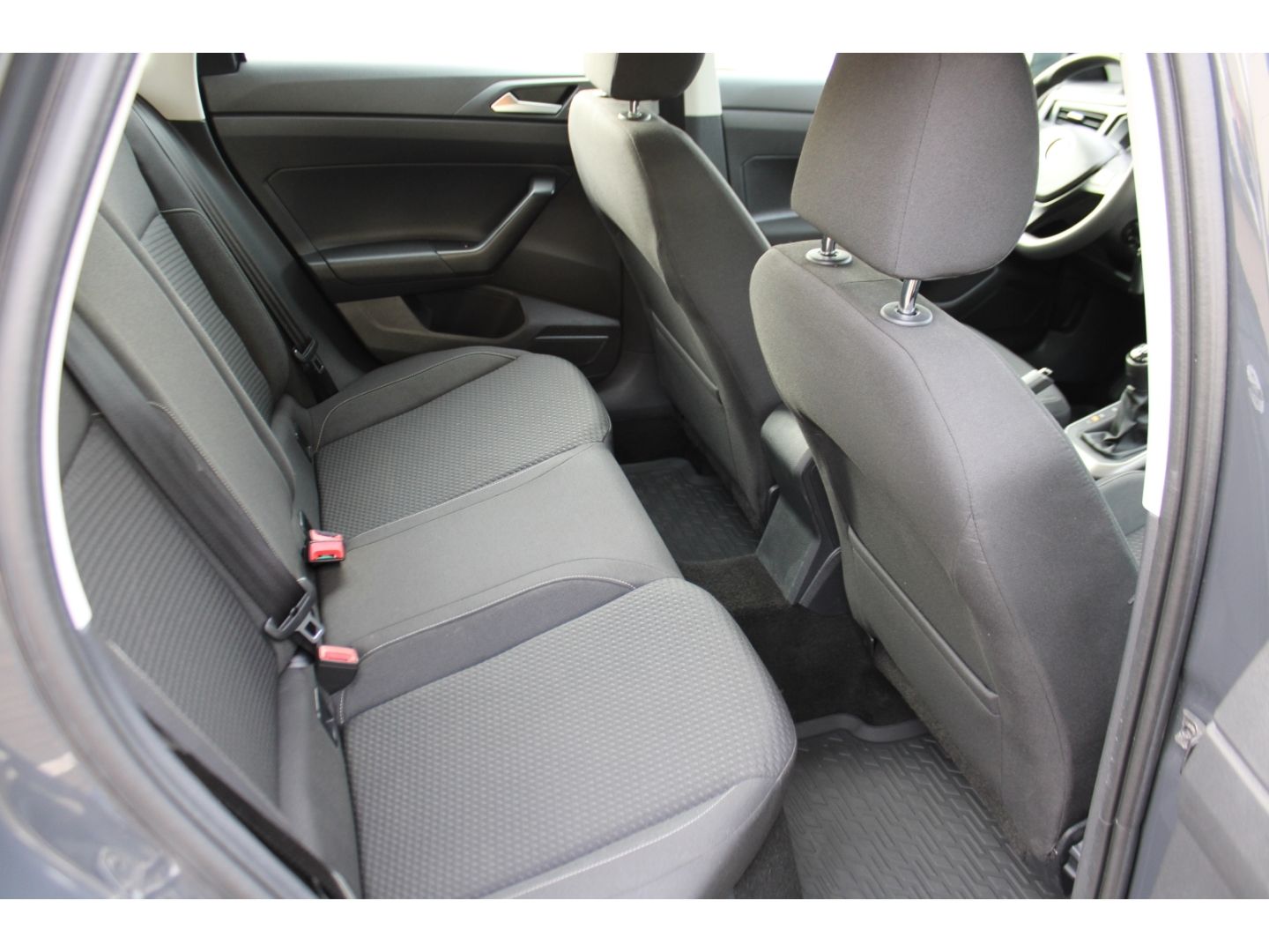 Fahrzeugabbildung Volkswagen Polo VI Comfortline Navi TWA GRA PDC Radio/CD 8