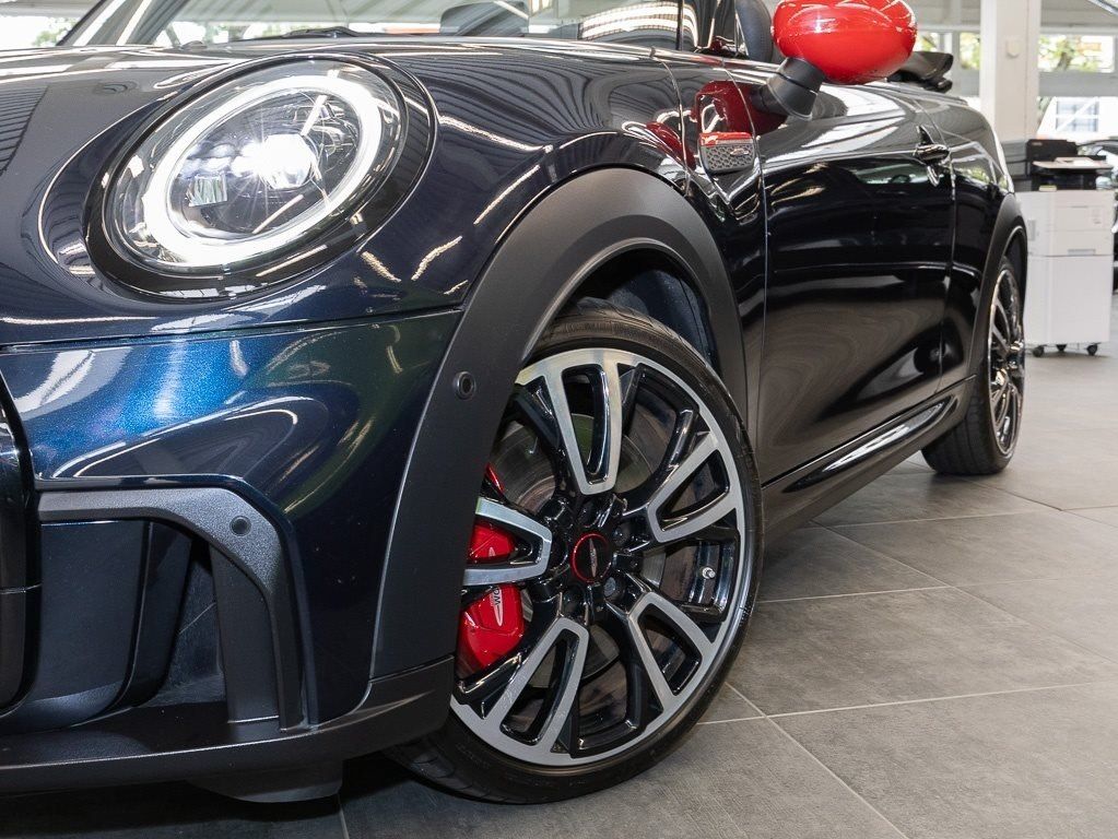 MINI John Cooper Works Cabrio - Bild 3