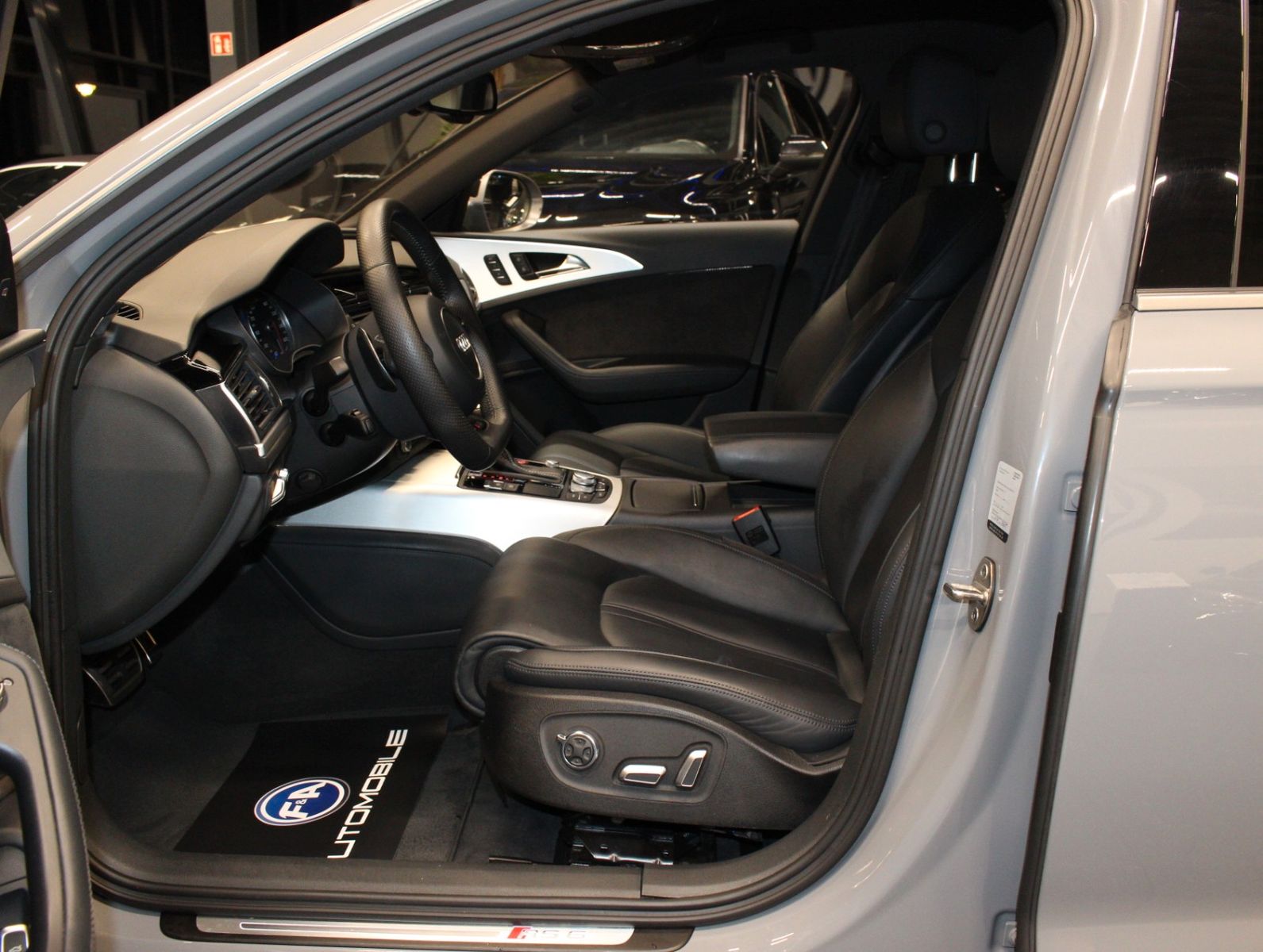 Fahrzeugabbildung Audi RS 6 Avant 4.0TFSI quattro Perf.*1.Hand*Keramik