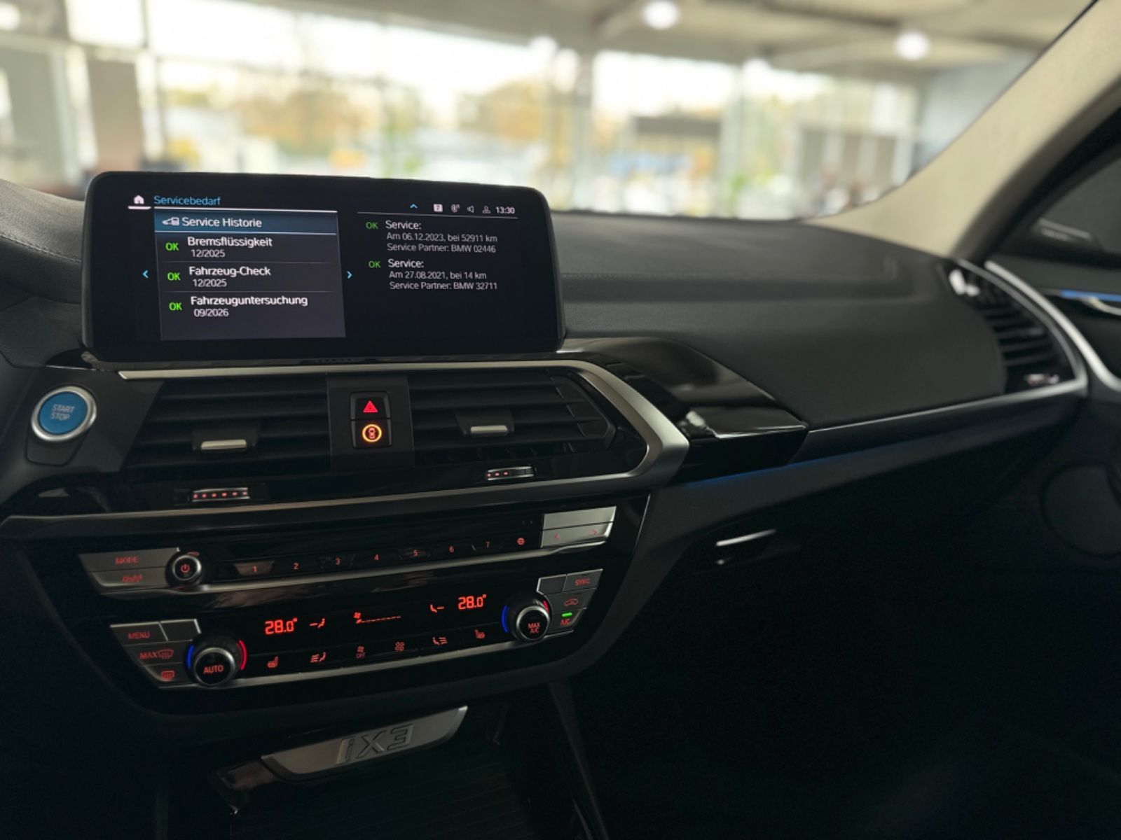 Fahrzeugabbildung BMW iX3 Impressive 360°HUD DAB H/K Komfort 20Zoll