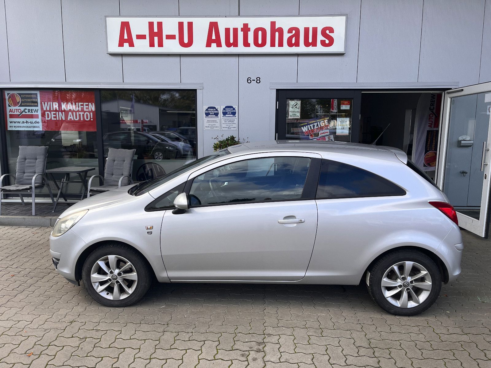 Fahrzeugabbildung Opel Corsa D Edition "111 Jahre"