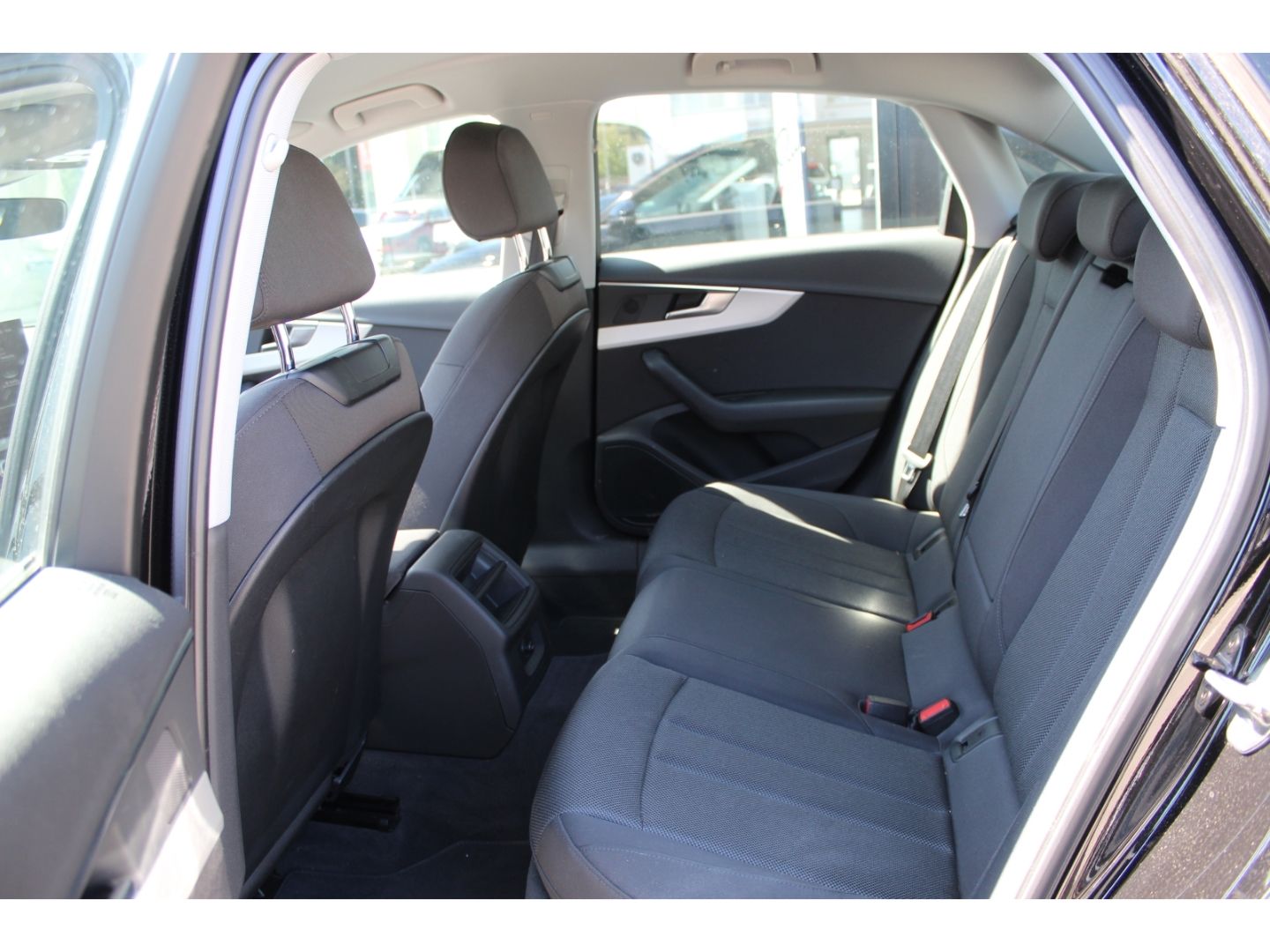 A4 Limousine 35TFSI - APP*Shzg*PDC*GRA*1.Hand!!