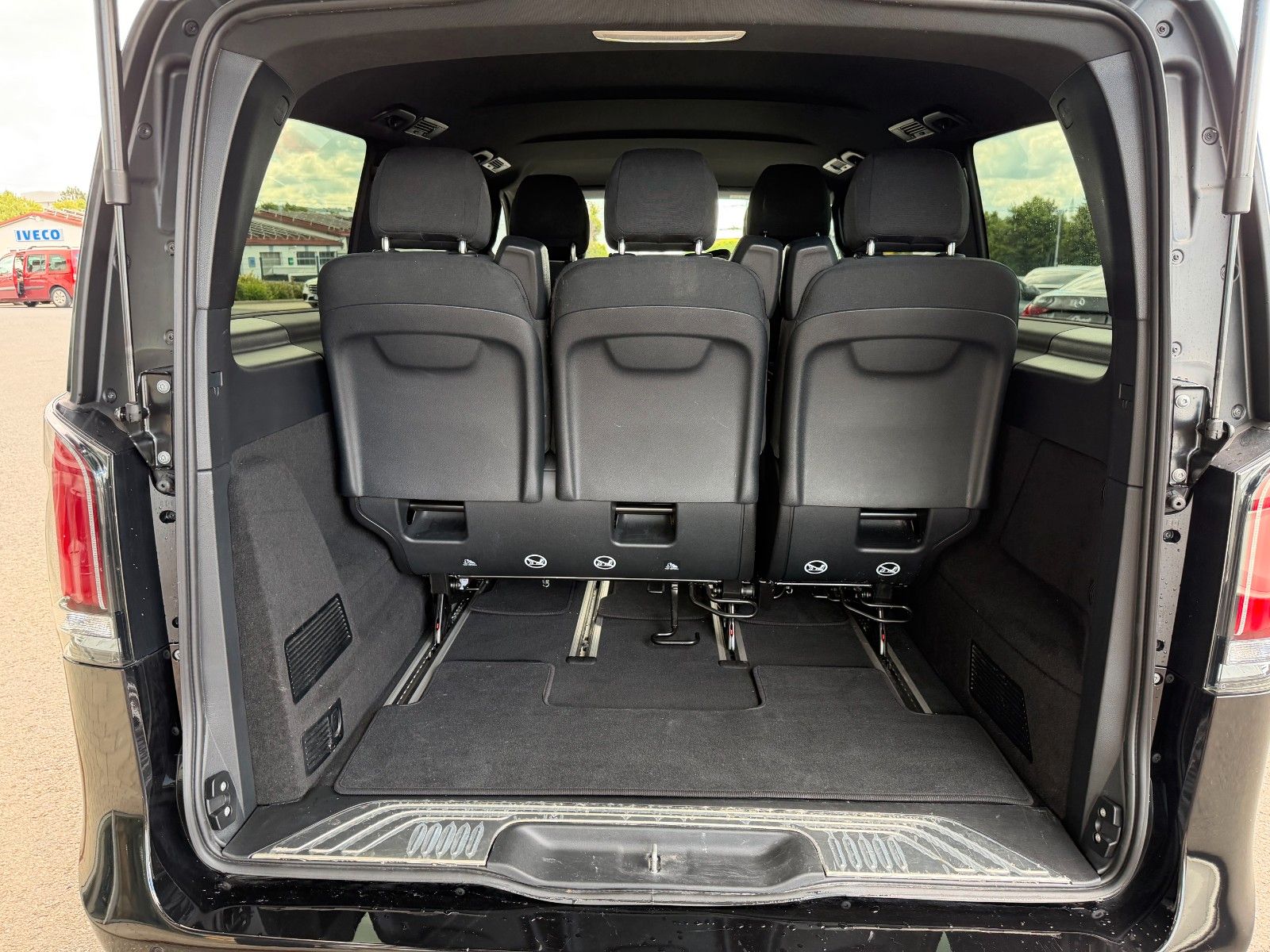 Fahrzeugabbildung Mercedes-Benz V 250 d STYLE LED AHK2,5to DISTRONIC LED